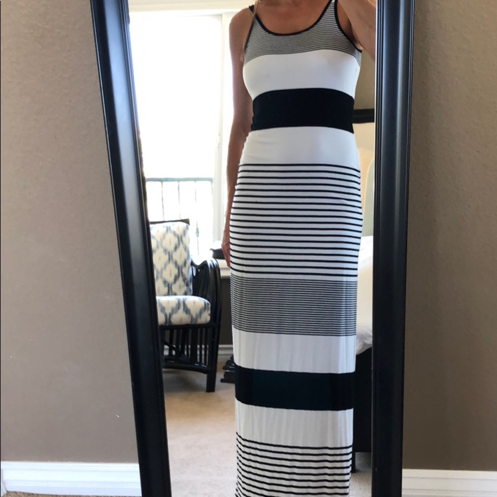 Black and white striped maxi dress small